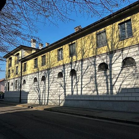B&B Daniel Lodi Exteriör bild