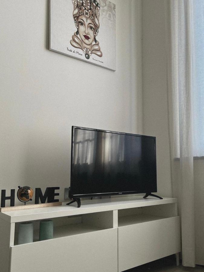 B&B Daniel Lodi Exteriör bild